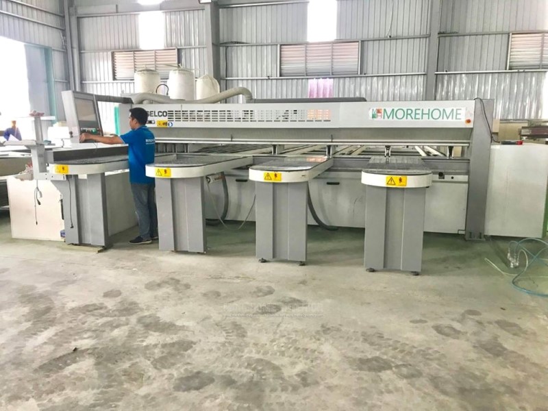Thiết bị máy móc hiện đại phục vụ trong quá trình sản xuất Thiết bị máy móc hiện đại phục vụ trong quá trình sản xuất